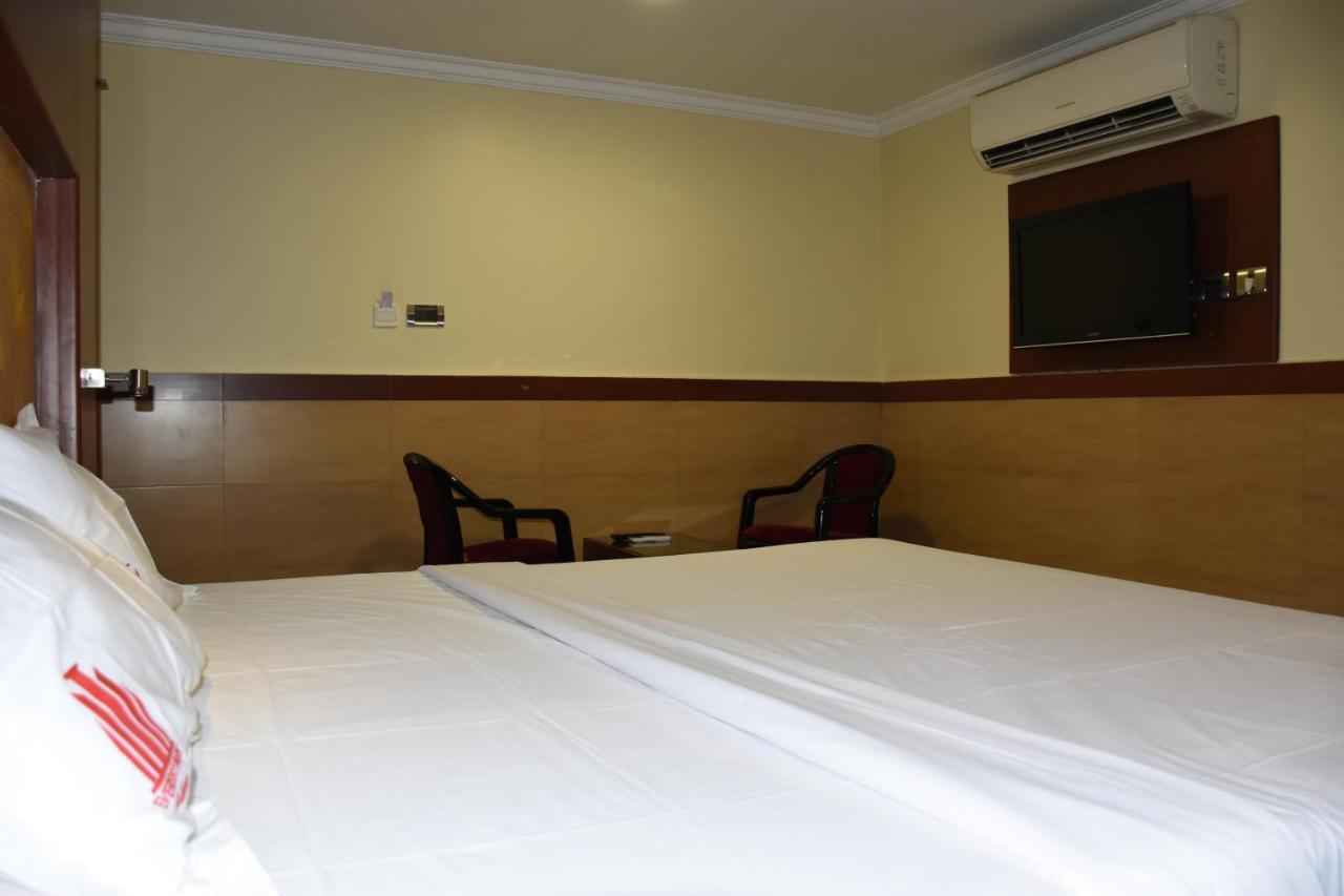 Everestparkresidency Hotel Tiruchirappalli Exterior photo