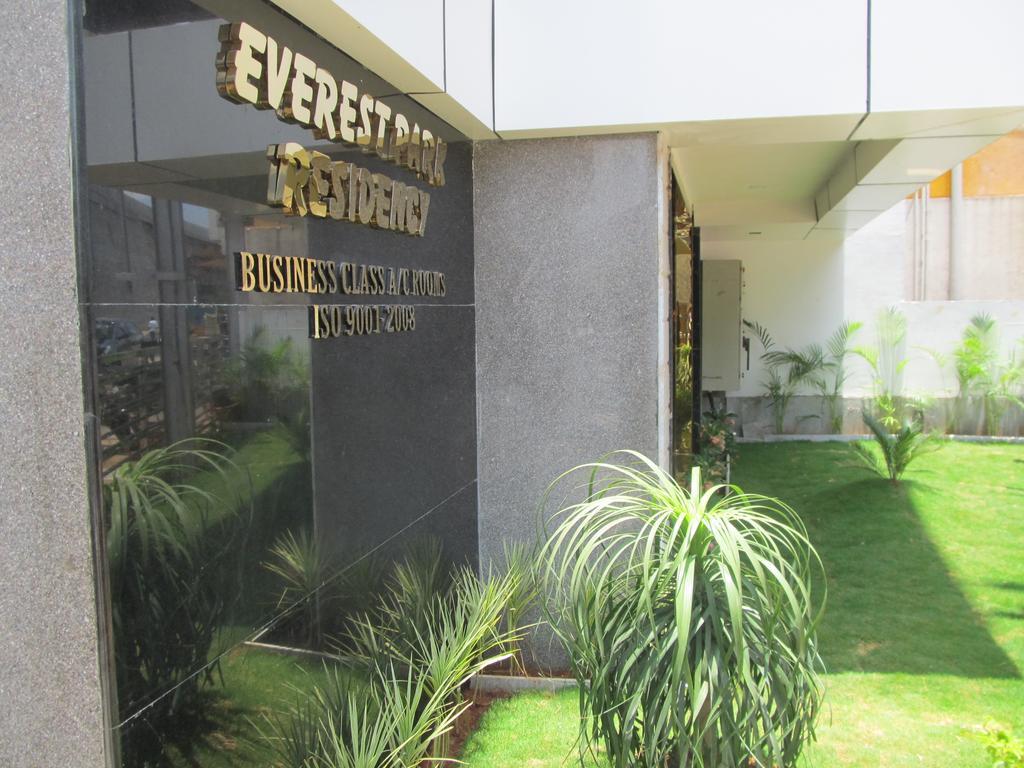 Everestparkresidency Hotel Tiruchirappalli Exterior photo